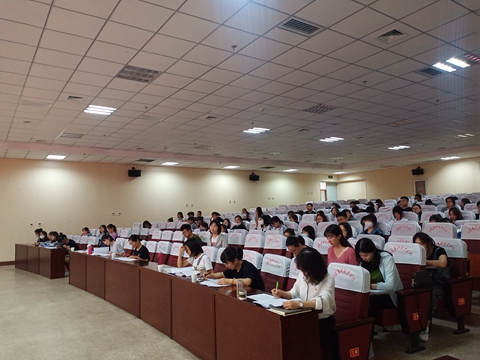 食品工程系举办“互联网+”大学生创新创业比赛评审会，激发青年学子创新活力